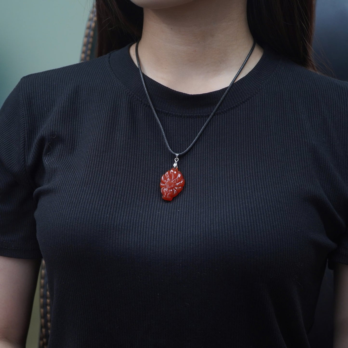 Lucky Fox Queen Stone - Red